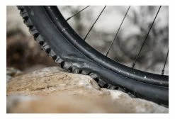 Mousse Anti-Pincement Panzer 27 5'' Enduro/ DH Noir (Unité) -Entretien Soldes 14198795e5389bb6e7099.39756671