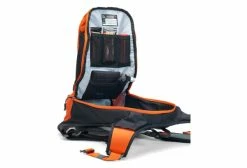 Sac à Dos USWE Patriot 15 Orange / Noir -Entretien Soldes 15854195ed764fca25dc0.72161031