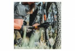 Pompe à Main Lezyne Grip Drive HV S (Max 90 Psi / 6.2 Bar) Noir / Argent -Entretien Soldes 18394385fd89583509455.72666359