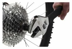 VAR Démonte Cassettes Avec Pilote 6 VAR Démonte Cassettes Avec Pilote -Entretien Soldes 52552c56c9dbb